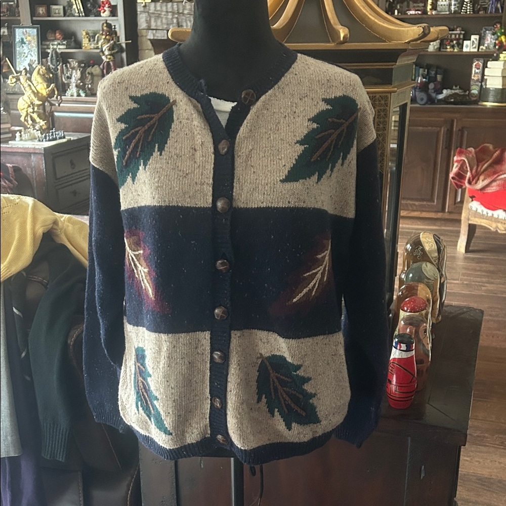 Lise J Sz L Leaf Patterned Cardigan Sweater GUC
